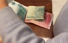 最新诈骗手段 小孩子又被妈妈忽悠（骗红包）