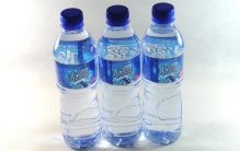 一样都是矿泉水 为啥冰露只买一块（冰露价格）