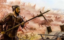 古代将军用的枪 是用什么做的（枪杆是木头）