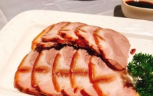 张家口十大小吃：三河小熏鸡上榜，柴沟堡熏肉排第一位