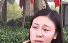 女子打瘦脸针导致面瘫 可能无法恢复（医美的危害）