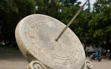 世界上最大的太阳钟 至今有两千多年历史(奥古斯都)