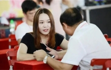 56岁大哥相亲 被大姐骂到到抬不起头（无理要求）