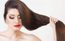 亚洲人头发是黑色 为啥西方人有多种颜色（头发颜色）