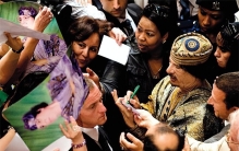 为何总统们都爱用女保镖 只是为保护安全吗 （另有玄机）