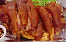 牛头明明营养高 为啥价值更低（吃牛头）