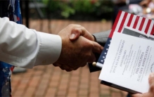 被美国遣返的中国人 他们应该怎么办（遣返中国人）