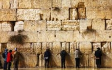 神秘耶路撒冷哭墙真相，所谓救世主降临实为自然现象