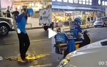 外卖小哥被催单后摔倒 崩溃砸外卖（外卖小哥）