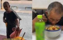 老大爷身无分文 想用蜂蜜换一份食物（人间真情）