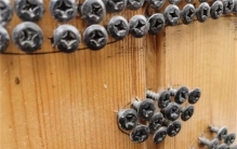 外卖小哥在路上撒图钉 最后被判刑（报复行为）