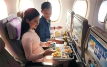 第一次坐飞机 会有免费的餐食吗？（飞机餐）