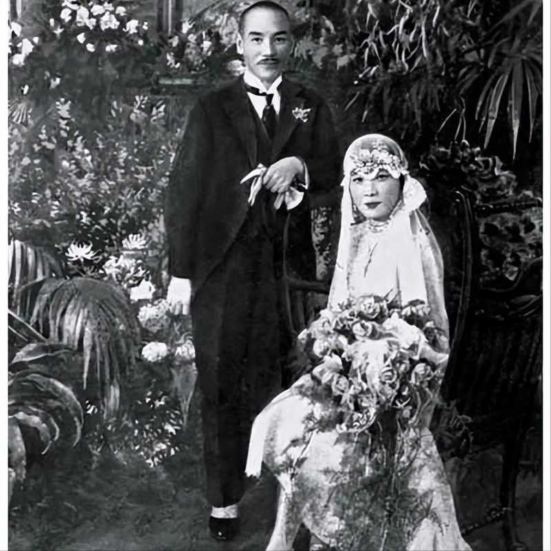 【18岁毛福梅嫁给14岁蒋介石，与丈夫相处了两个月，曾13年未见儿子 】图2