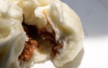 广东十大特色小吃，云吞面、叉烧包排前两名