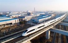 高速行驶的高铁 遇到障碍物怎么办（驾驶高铁）