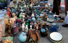 热闹的淘宝市场 古董玉石当街售卖 （外地人不建议去）