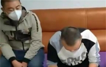 老人为了烧老鼠 烧掉了自己的3万元（悔恨不已）