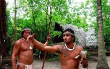 美国的一个开放部落 女孩子都是亚洲面孔（美国部落）