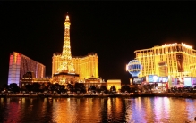 新婚夫妻的旅游胜地 也是世界最大赌城（拉斯维加斯）