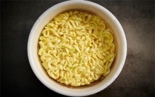 几元一包的方便面 为啥会成奢侈品（非洲奢侈品）