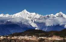 世界十大最著名的夺命雪山，卡瓦格博峰排第一位