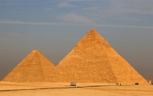 金字塔的内部结构 是否和外星人有关（金字塔谜题）