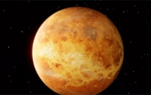 金星表面的奇观：探索太阳系中最热的行星