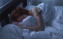 特别能睡觉的女子 可以睡40多天（视睡如命）