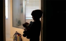 不是夫妻生下神童 医生却建议去精神病院（天才与疯子）