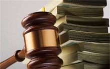 生父再次和妻子离婚  离婚女儿选择和继母生活