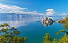 全球五大最深湖泊排行榜：贝加尔湖位居第一，最深达1680米