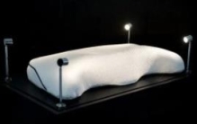 世界上最贵的枕头：镶嵌超大蓝宝石(号称躺下一秒入睡)