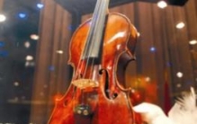 世界上最贵的小提琴：价值1亿多元(近300多年的历史)