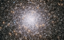 韦伯望远镜发现宇宙初期的“天体怪物” 比太阳大一万倍的超巨星