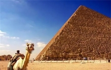 谁建造了埃及金字塔？——解密230万块巨石的巨大工程！