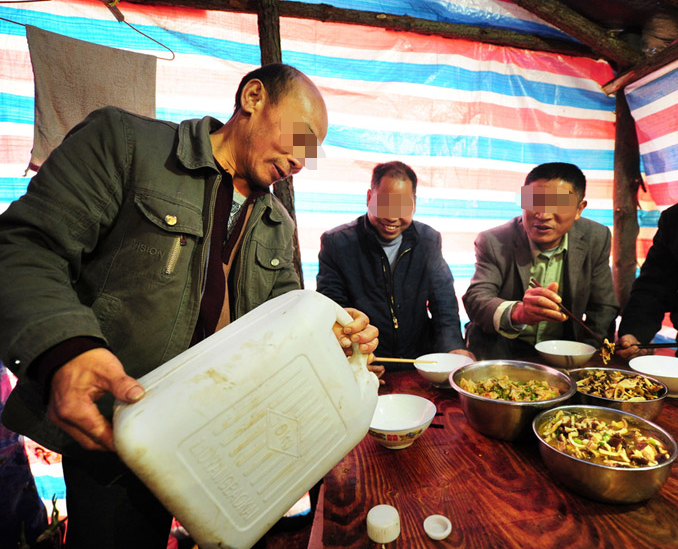 07年醉酒男奸杀江苏美女，警方追查13年，才知他藏在最安全的地方 