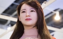 日本“女性机器人”内部有啥？设计师的现场展示，看完好害羞