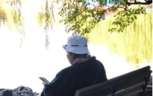 77岁大爷和33岁保姆奇迹生子鉴定一出儿女们把老头气死