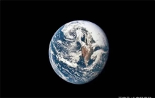 地球上本来没有人类，那么第一个人是如何出现的？