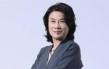 董明珠唯一儿子 拒进格力 当律师拿5000月薪 40岁还没结婚