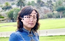 22年  华人女博士被9名美国警察18发子弹射杀  她袭警不缴物业费