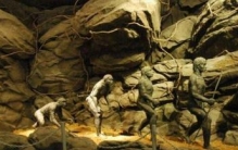 人类不适应地球的表现，可能只是外星人一种实验品