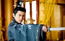 皇帝死前叮嘱弟弟：不准碰你嫂子！弟弟兴奋答应，登基后立刻翻脸