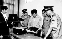 1987年 山东灭门大案陷入僵局 神探乌国庆凭一包榨菜侦破案件