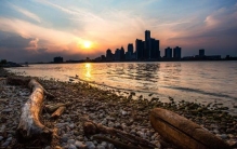 底特律过河,底特律河底之谜