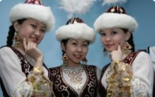 世界上最能“睡”的村庄：男女不分场合倒头就睡，专家都无法解释