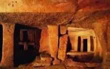 马耳他大地窖之谜，史前建筑惊现七千具骸骨(未解之谜)