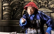 清朝一位穷苦船员，因为闹肚子下船方便，没想到从此走上人生巅峰