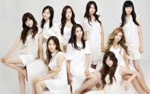 少女时代930事件六周年红衣女是林允儿还是郑秀妍成未解之谜