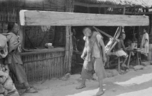 100年前的众生相图3是残忍的浇驴肉图6是大财主的老婆